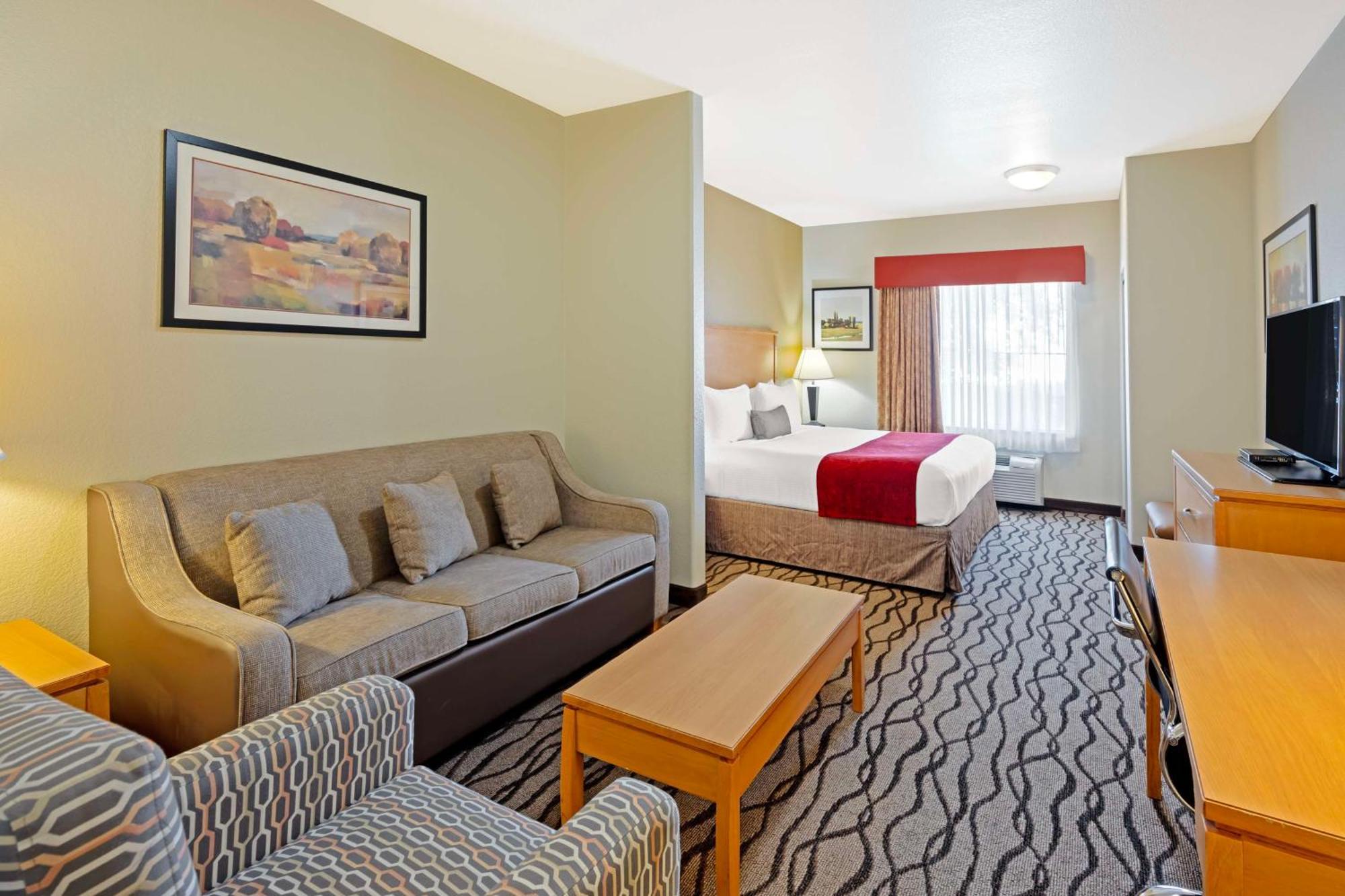 Best Western Plus Guymon Hotel And Suites Exterior photo