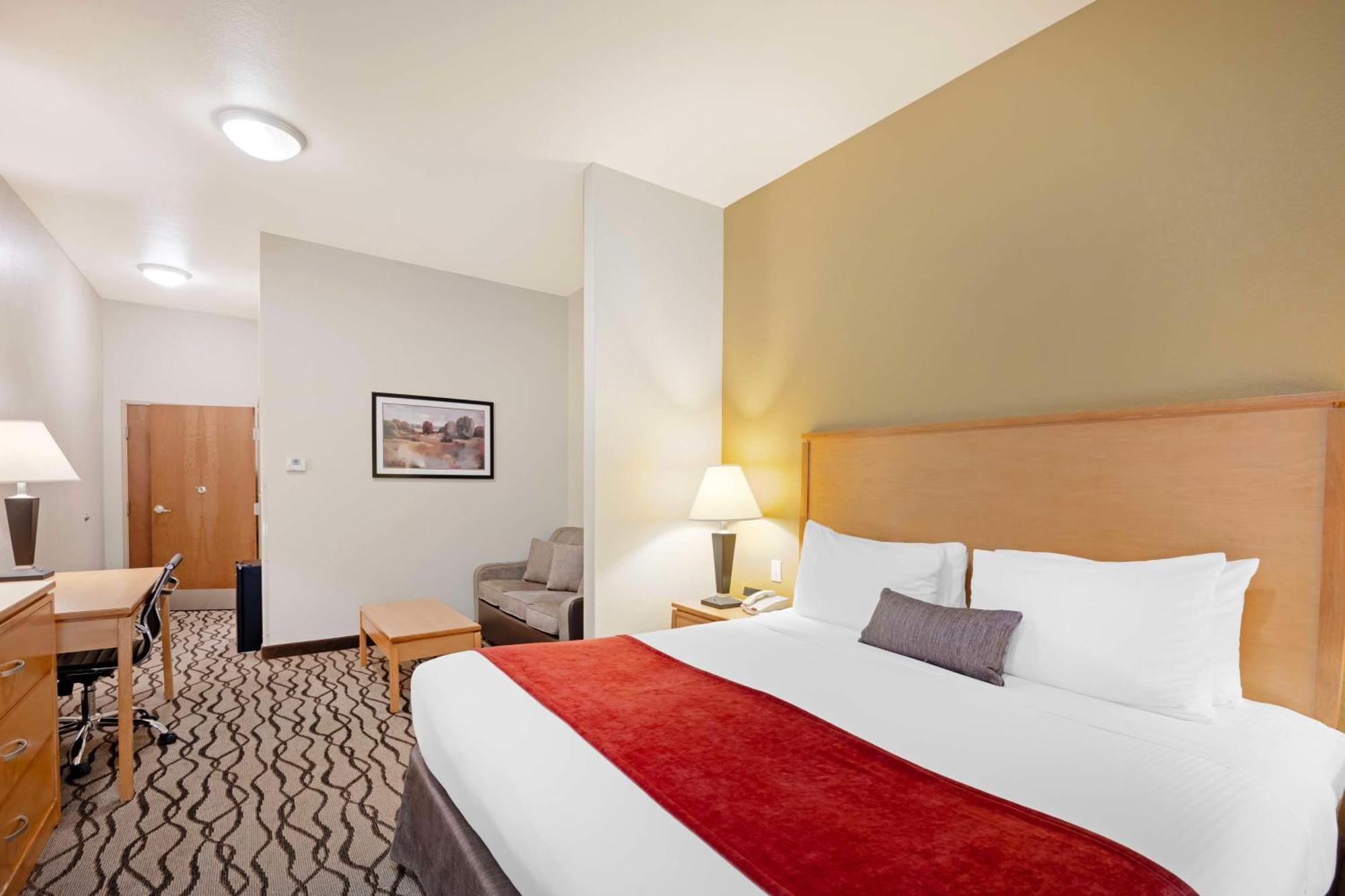 Best Western Plus Guymon Hotel And Suites Exterior photo