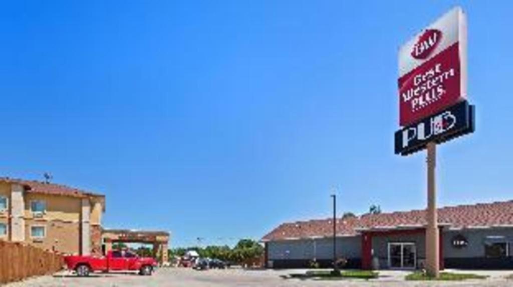 Best Western Plus Guymon Hotel And Suites Exterior photo