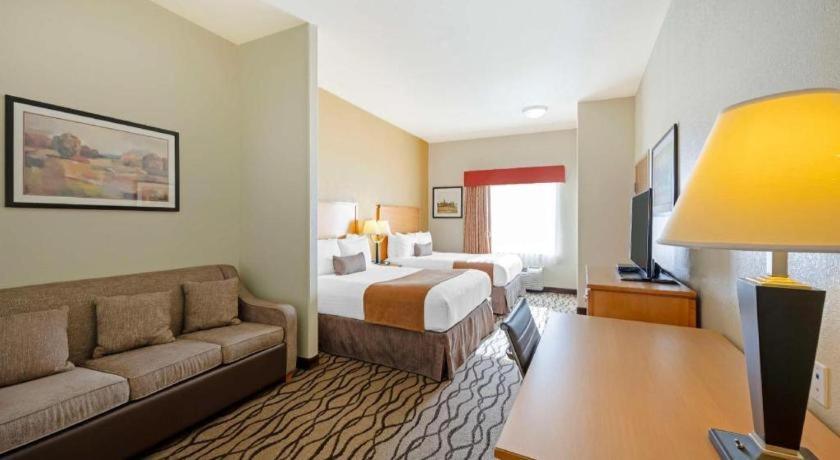 Best Western Plus Guymon Hotel And Suites Exterior photo
