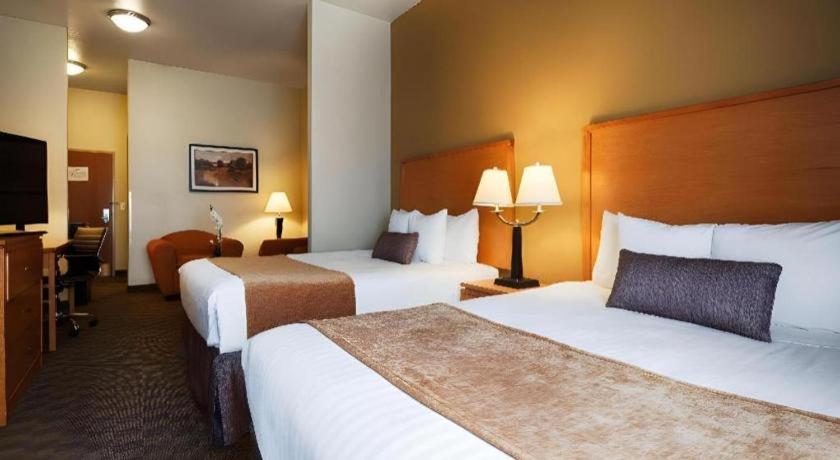 Best Western Plus Guymon Hotel And Suites Exterior photo